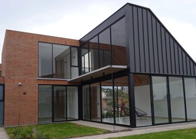 Proyecto Casa entre Jardines